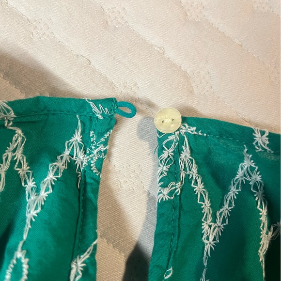 Universal Thread Green Ruffle Eyelet Blouse - Picture 6 of 8
